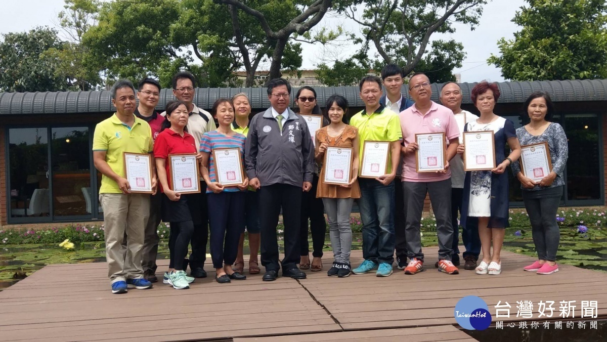 鄭市長表示,透過蓮花餐廳認證、特色蓮花餐、大型演場會等系列活動,讓蓮花季展現新風貌,吸引更多人潮。