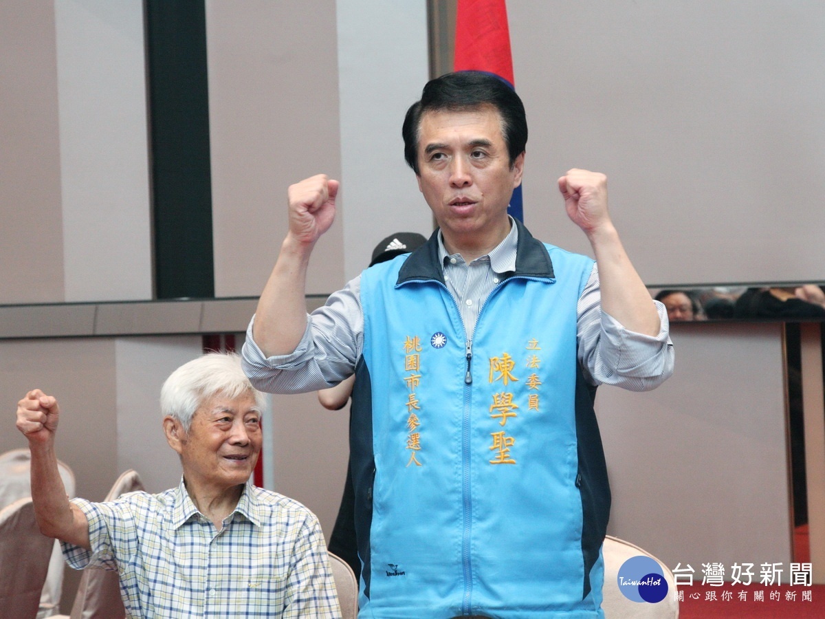 國民黨桃園市長提名參選人、立法委員陳學聖籲請大家團起來支持他,年底用選票讓蔡政府知道錯了。