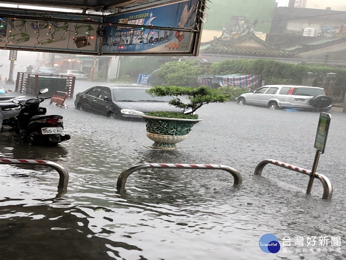 雨彈強灌彰化 多處鄉鎮災情慘重