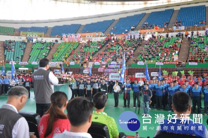 鄭市長表示,桃園的消防正在進步,無論從人員編制、教育訓練,皆有很大的成長。