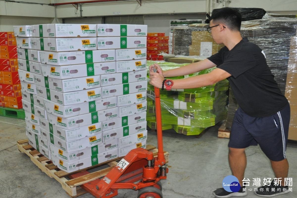 待最後檢疫後,送入冷凍庫準備外銷。