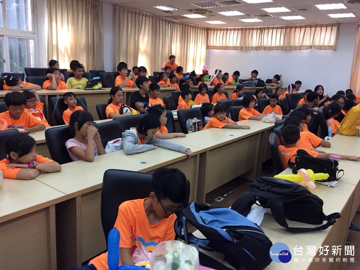 數碼天使夏令營在武陵始業 林清波:轉化愛心成為助人動力