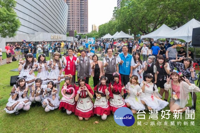 鄭文燦表示，希望市民欣賞桃園多元的動漫畫發展趨勢，讓動漫產業成為桃園未來發展的重點之一。