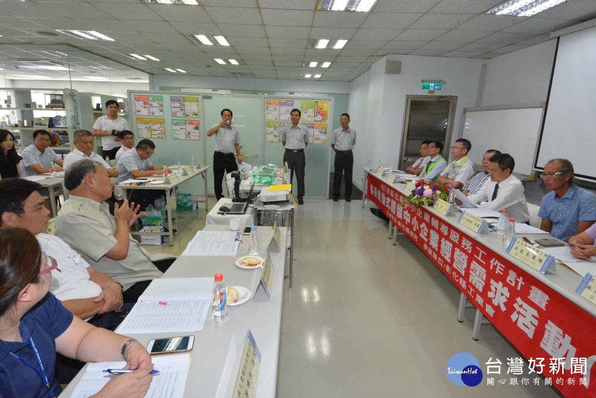 首長走動式服務暨企業座談，縣長魏明谷團隊與產業各界交流座談。