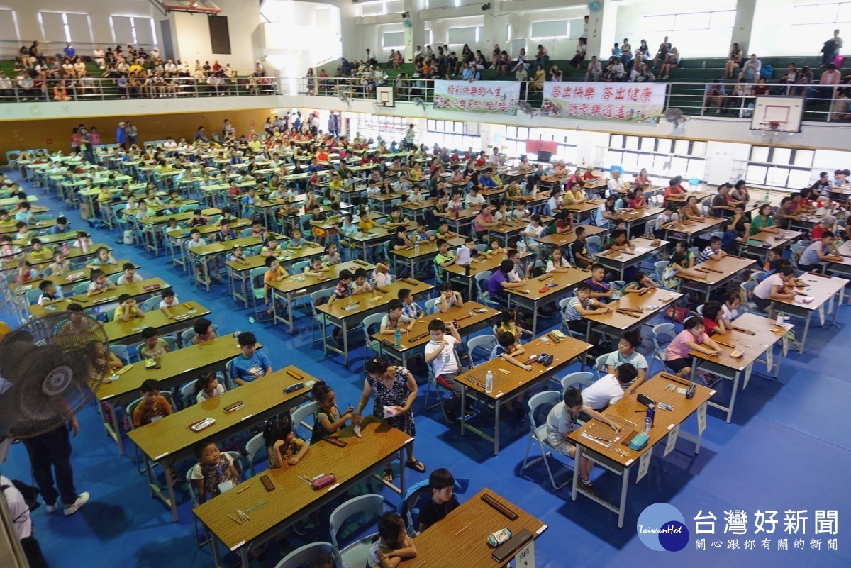 洲際珠算競技嘉義市登場 全國首創老中青少幼同堂1