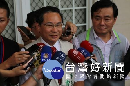 選戰啟動總統蔡英文嘉義市授旗 涂醒哲：以政績贏得連任