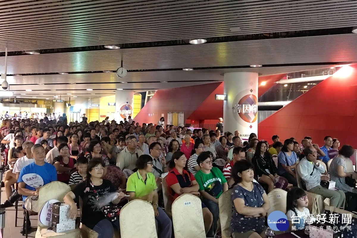 「桃影X桃捷超強企劃大園站《52赫茲我愛你》特別放映活動」吸引眾多民眾參加。