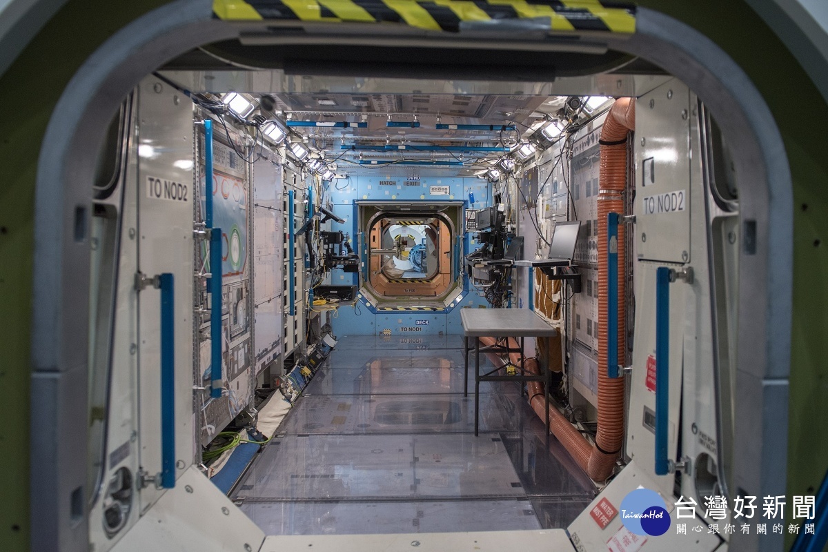 蔡英文在當地時間19日上午造訪美國國家航空暨太空總署(NASA)詹森太空中心(圖/取自蔡英文臉書)