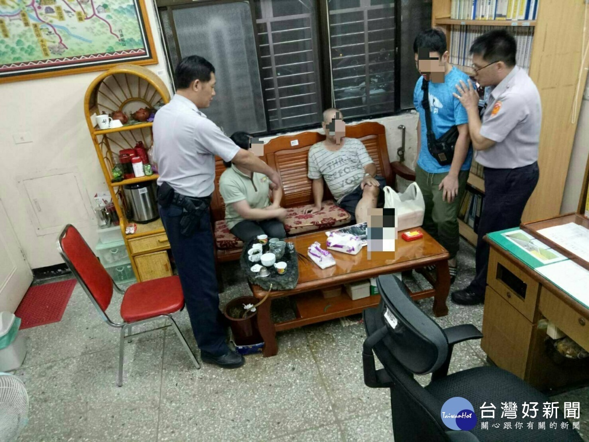 黨姓老翁迷路又摔車,幸警方協尋,沒有大礙。