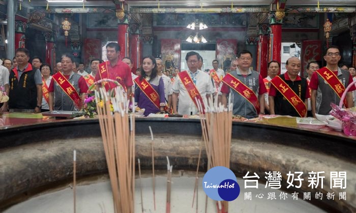 鄭文燦說,舉辦踩街遊行、祭祀大典及晚會,希望傳承客家人愛台灣、愛土地的保鄉衛土精神。