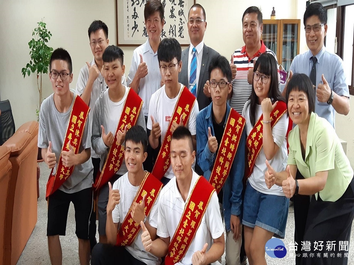 員林農工精英齊返校 神農獎傑出校友傳承成功經驗