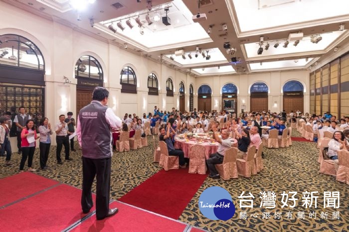 鄭市長表示,讓桃園成為三級棒球的搖籃,讓更多孩子展現勇敢、健康、陽光,成為優秀的人才。