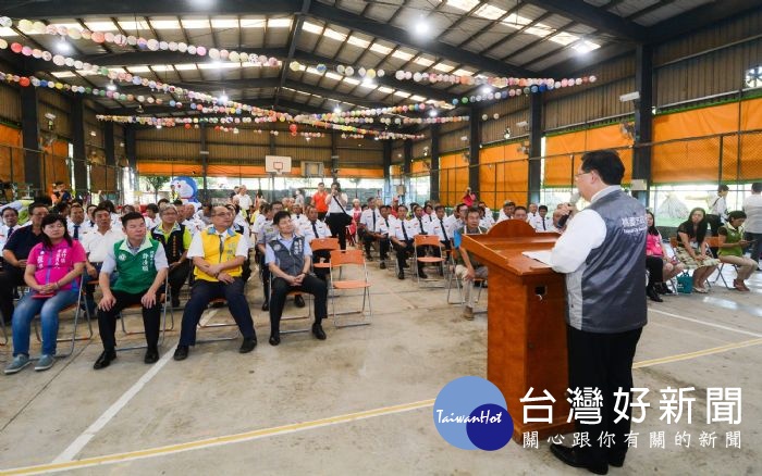 鄭市長表示，市府會持續推動外社地區的建設，吸引更多年輕人到外社居住，讓都市有綠洲、鄉村也更方便。