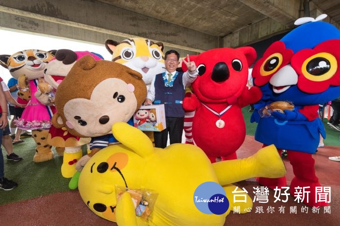 鄭市長表示,市府積極推動國道二號橋下空間活化,桃園段部分設置以兒童高低攀爬為主題的兒童冒險公園。