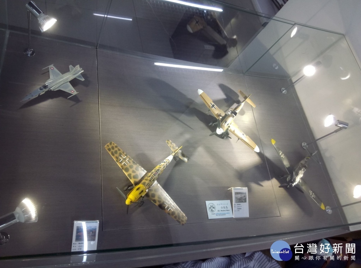 徐衛基手作軍事模型作品展即日起龜山分館1樓展出，歡迎大小朋友們一同蒞臨觀賞