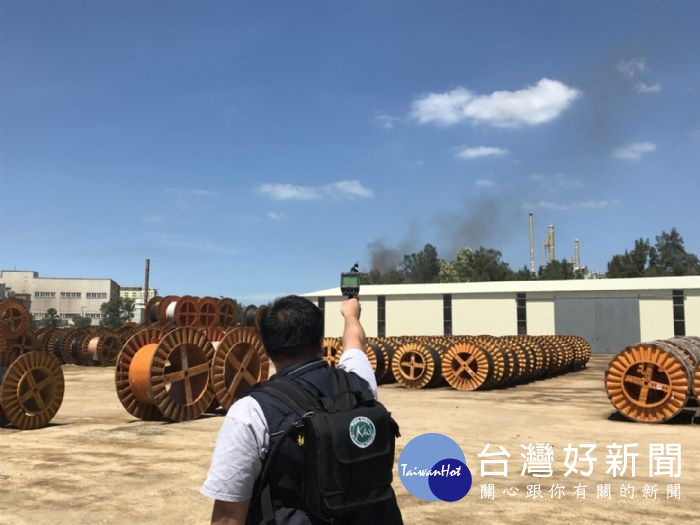 環保局第一時間也前往進行環境監測,目前未有明顯變化