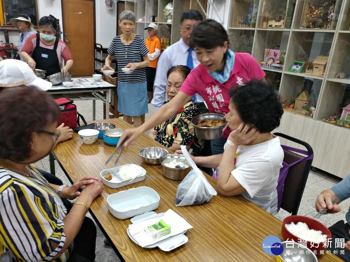 俠女袁慧心參選市議員 當選後捐薪1/3濟助弱勢