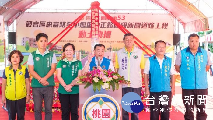 邱奕勝表示,支持市府團隊將幾十年無法解決的瓶頸路段一一打通,帶給市民更多的方便。