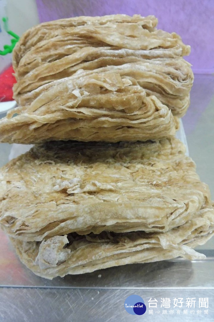 由於中國近期出現非洲豬瘟疫情,為防非洲豬瘟入侵台灣,防檢局提醒旅客若從中國攜帶肉製品進台被查獲,最高可處新台幣1.5萬元罰鍰。(圖/農委會防檢局)