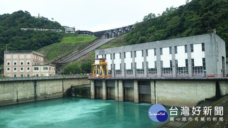 圖:石門水庫目前蓄水維持在滿水位,迄年底前無缺水之慮。