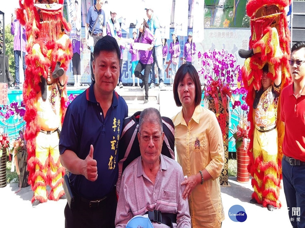 為北斗鎮邁開大步 鎮長參選人李玄在競選總部成立
