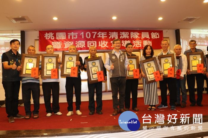 環保局長沈志修表示,每位清潔隊員都是無名英雄,他們的心力應該要受到社會更多的重視。