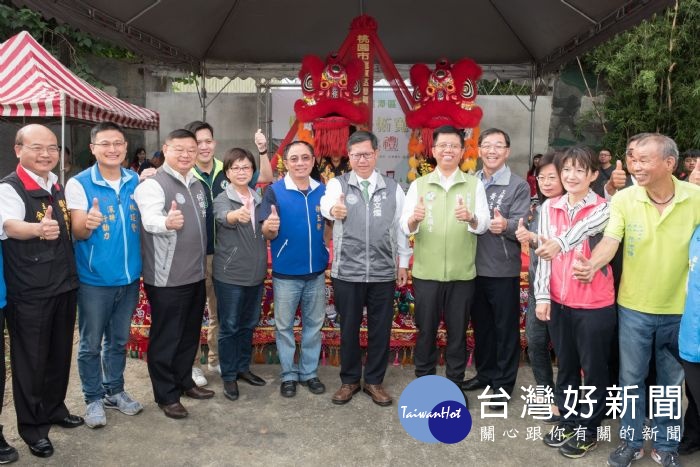 鄭文燦,表示,讓車道更寬廣,大幅抒解梅龍路口的交通瓶頸。