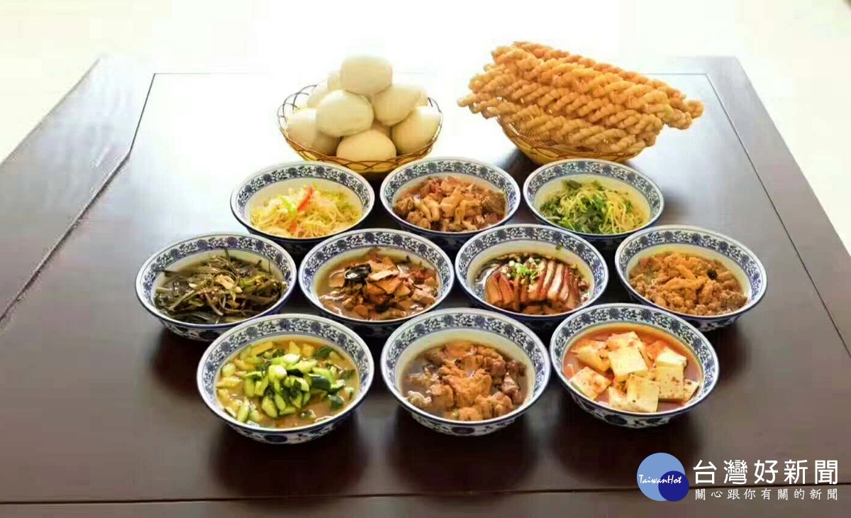 「陝州十碗席」已有三百餘年歷史，是陝州的名吃珍品。（圖／喜鴻假期提供）