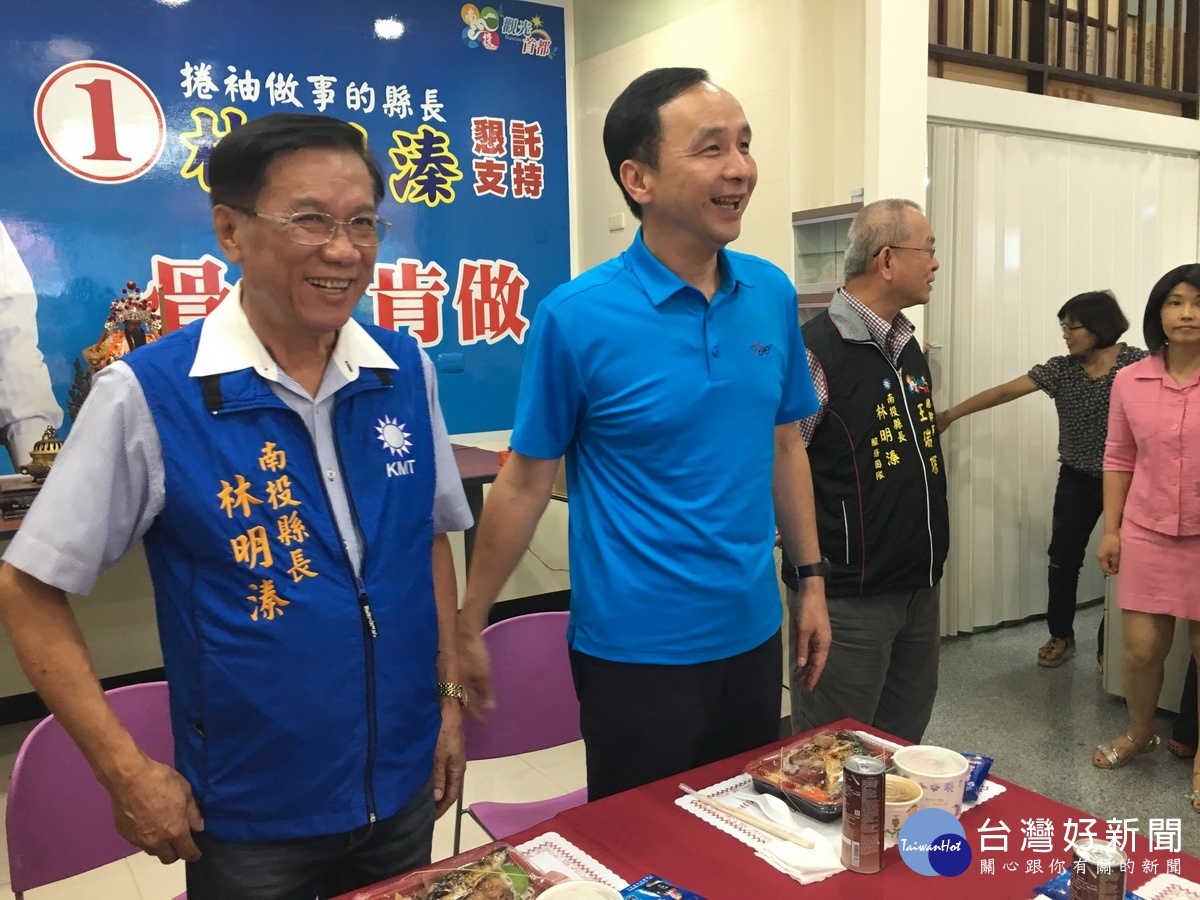 林縣長感謝朱市長給予南投縣的幫助。(記者扶小萍攝)