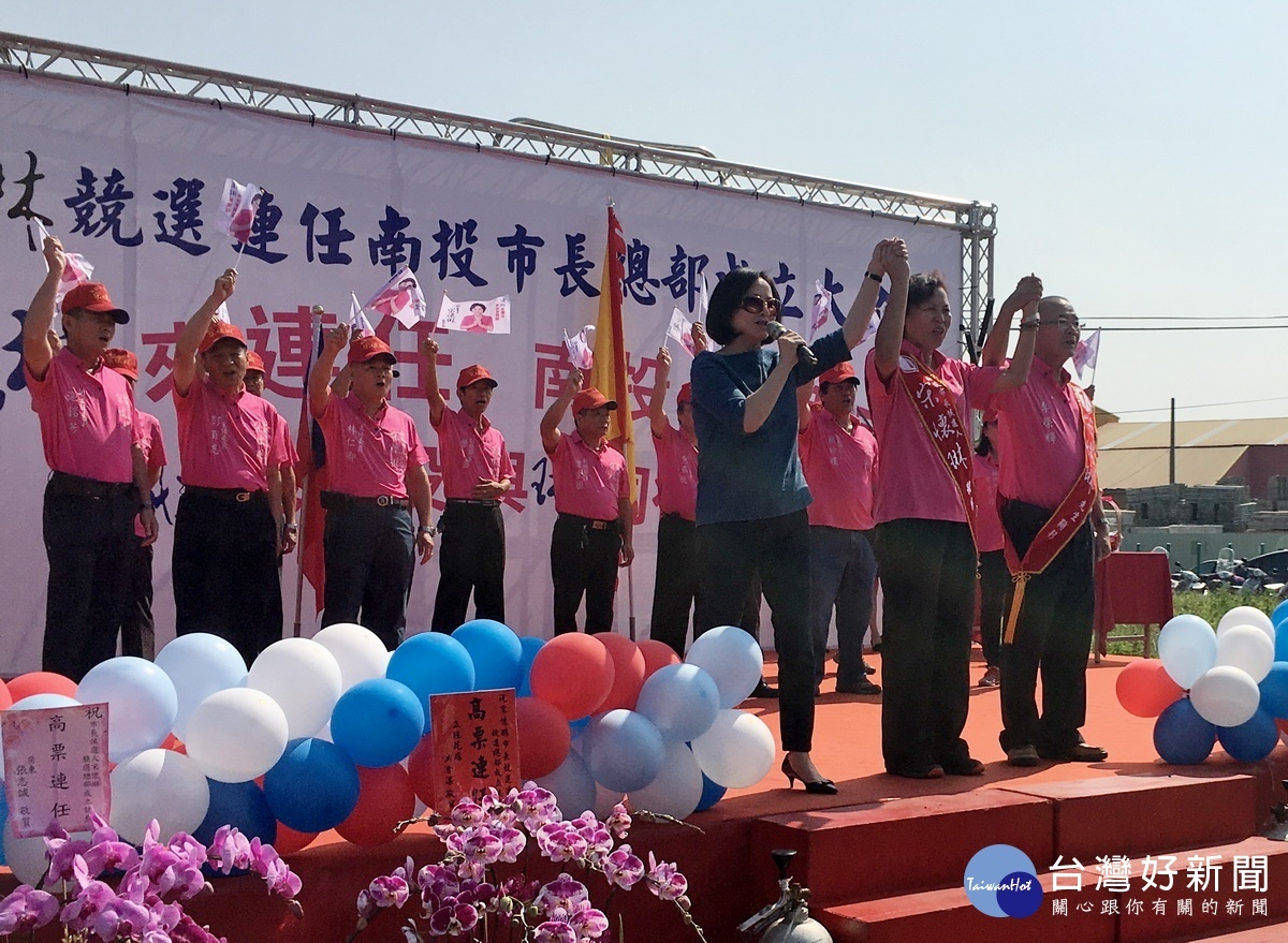 吳主席夫人蔡令怡力挺宋懷琳。(記者扶小萍攝)