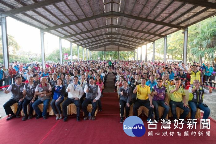 桃園市長鄭文燦前往楊梅區耀輝休閒牧場,視察楊梅區楊梅休閒農業區。