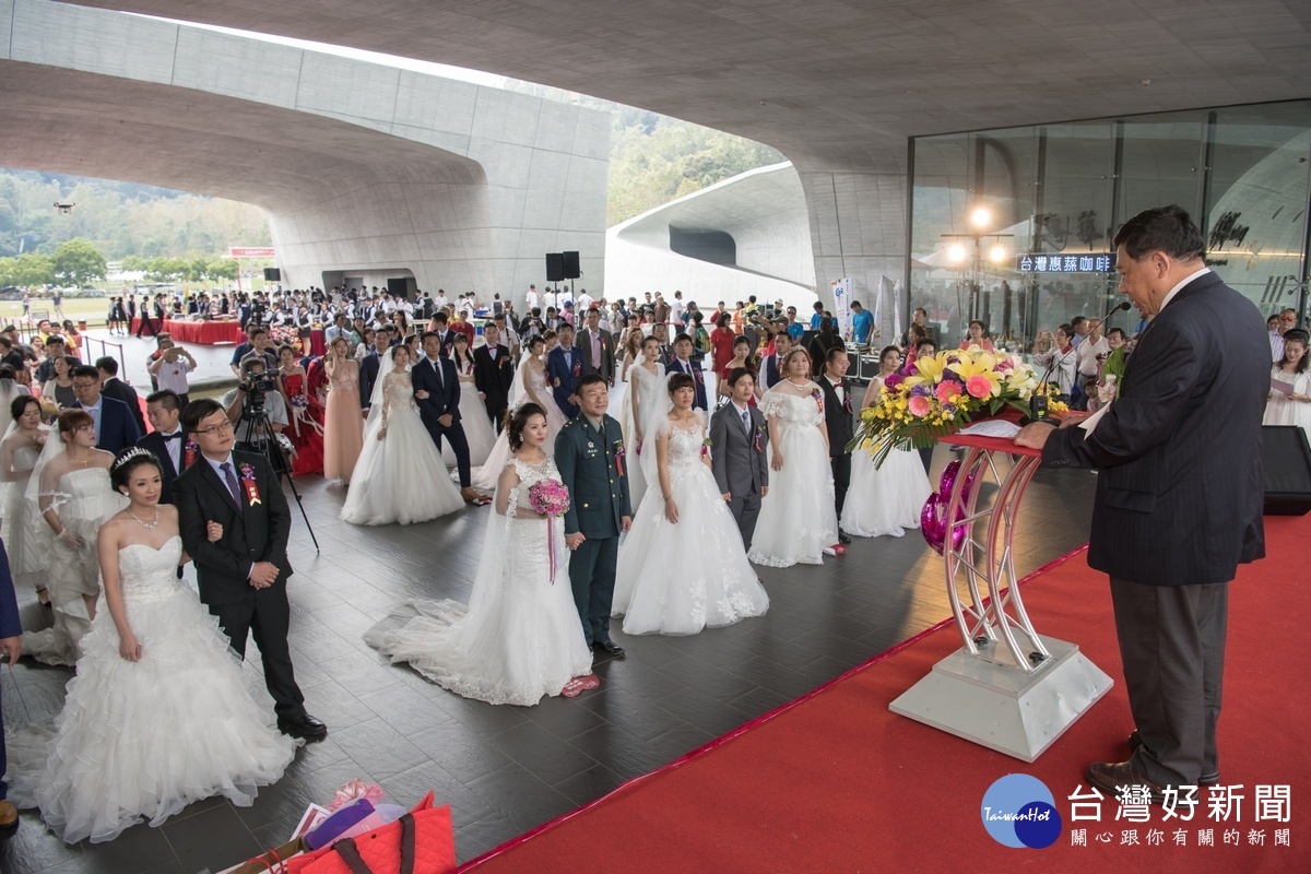 副縣長陳正昇見證這場幸福的婚禮,祝福新人佳偶天成、永浴愛河。