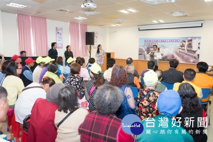 鄭市長表示,市府決定在舊衛生所原址重新改建市民活動中心,同時也設置B級長照服務據點,讓衛生所能夠就近服務