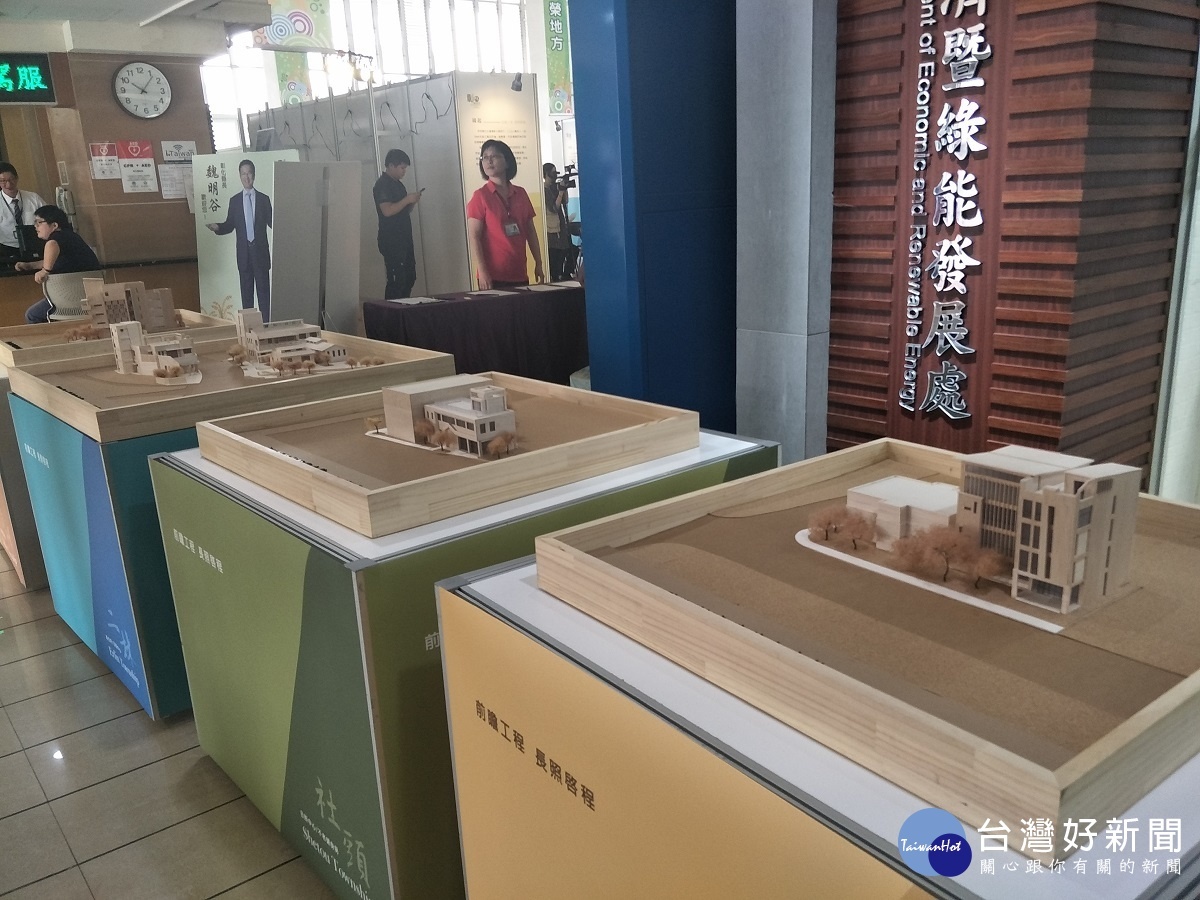 二林鎮、鹿港鎮、社頭鄉、溪州鄉四鄉鎮新建模型。圖/記者鄧富珍攝