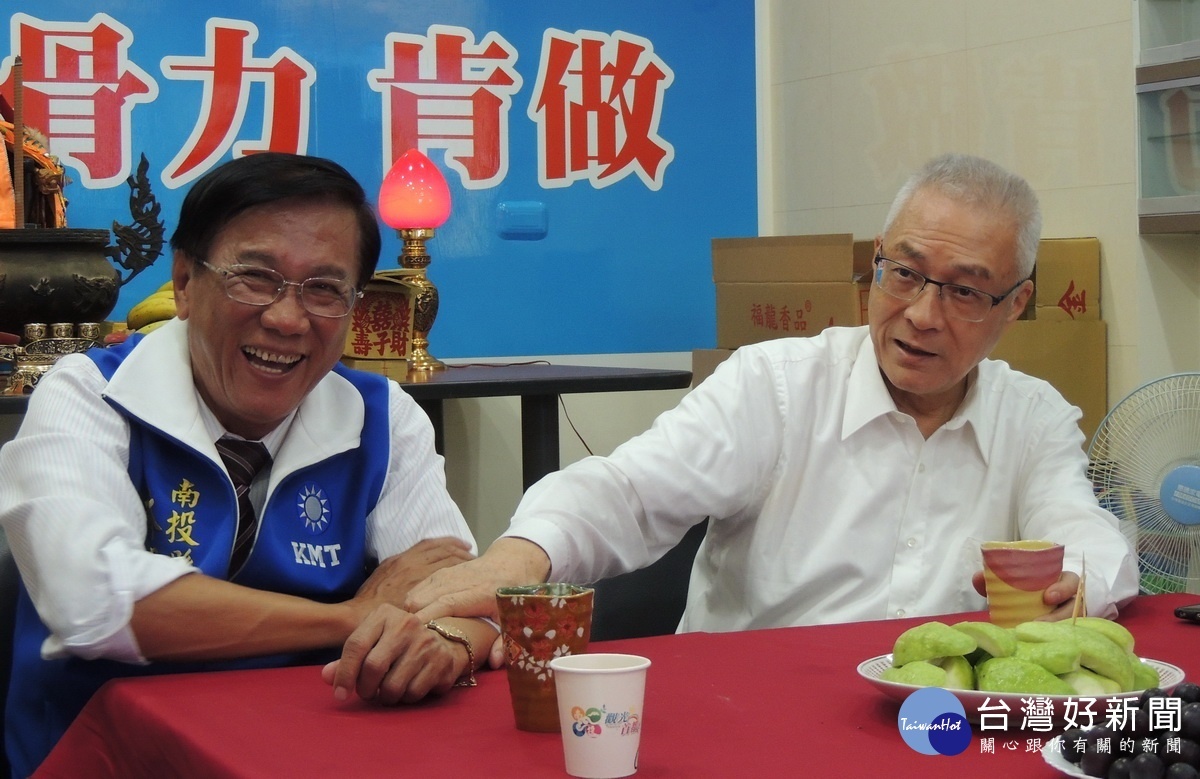 吳主席為黨候選人加油要林明溱拚第1。(記者扶小萍攝)