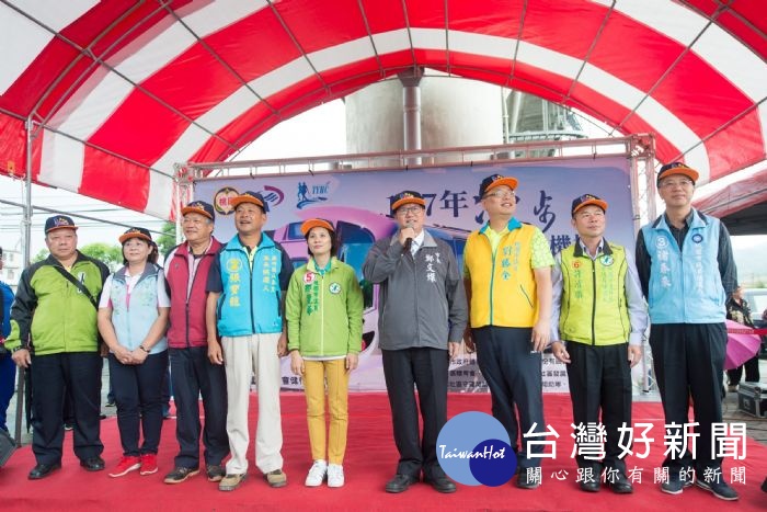 鄭市長表示,市府希望藉由機捷帶動坑子、山腳、山鼻至海湖、坑口的發展