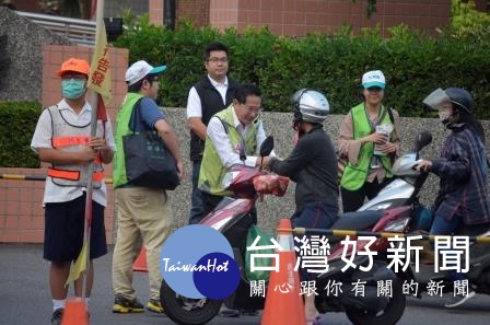 涂醒哲今起啓動車隊掃街拜票行程