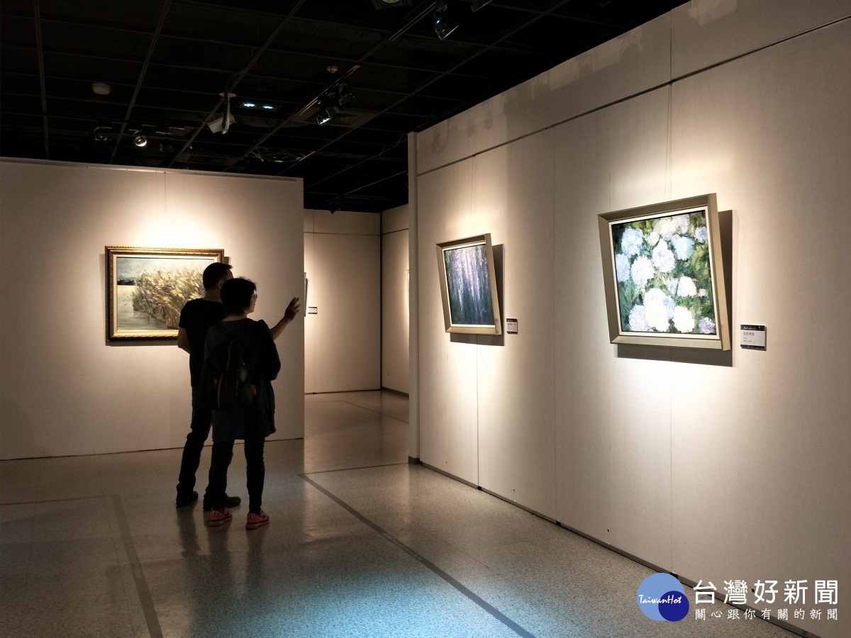 陳璐昂老師大地之戀油彩個展。圖/記者鄧富珍攝
