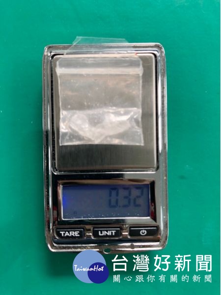水林警方落實安居專案執行,積極掌握轄區治安狀況,佈線查獲列管毒品人口的女拘提犯,且起獲安非他命及吸食器。