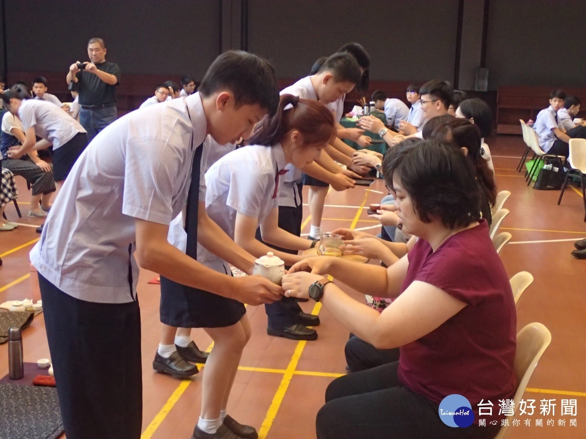 大華中學將落實推展心三美的成果投稿參加桃園市心三美學校經營獎,榮獲學校經營特優獎。