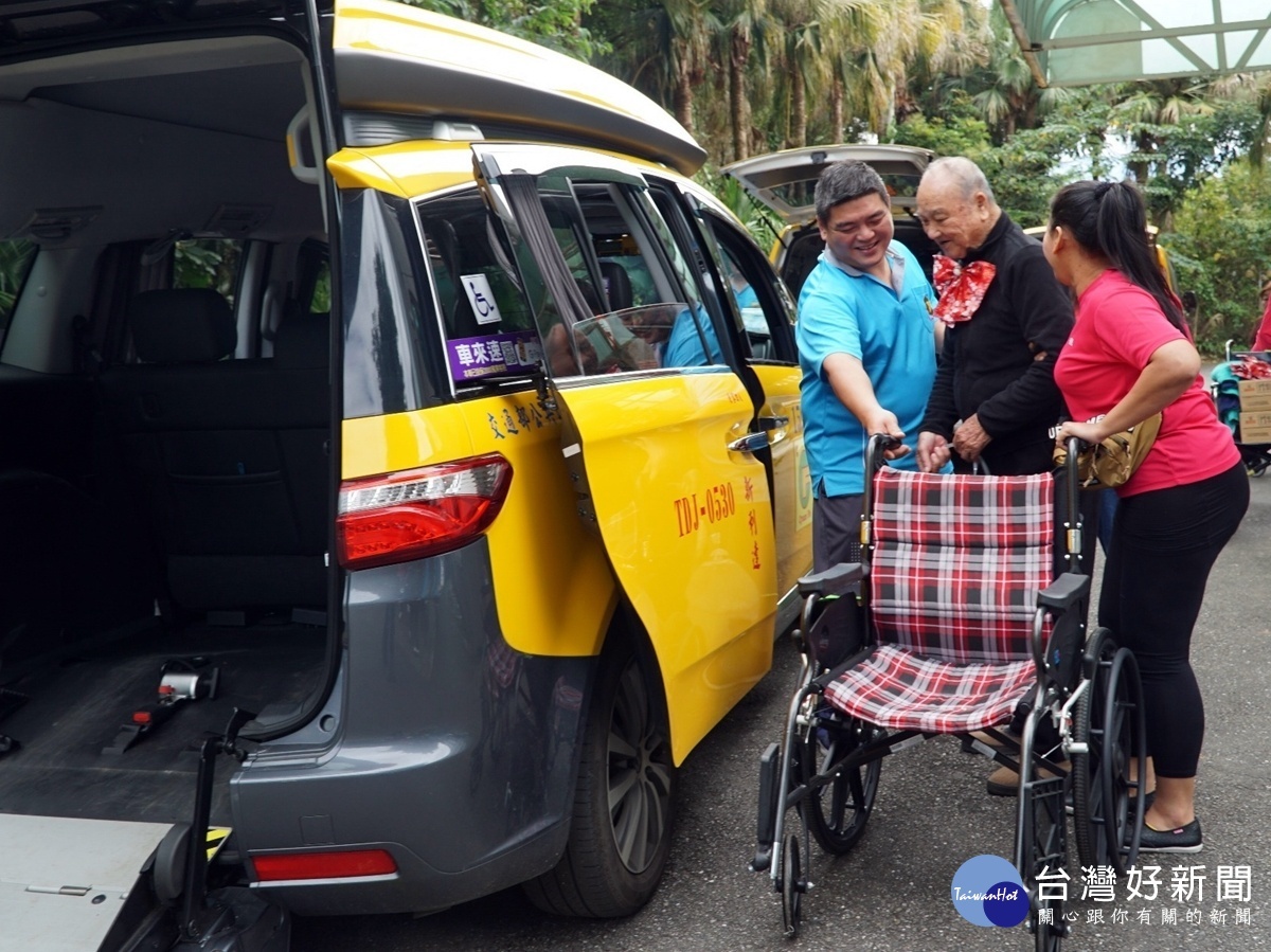 泉福無障礙計程車接送