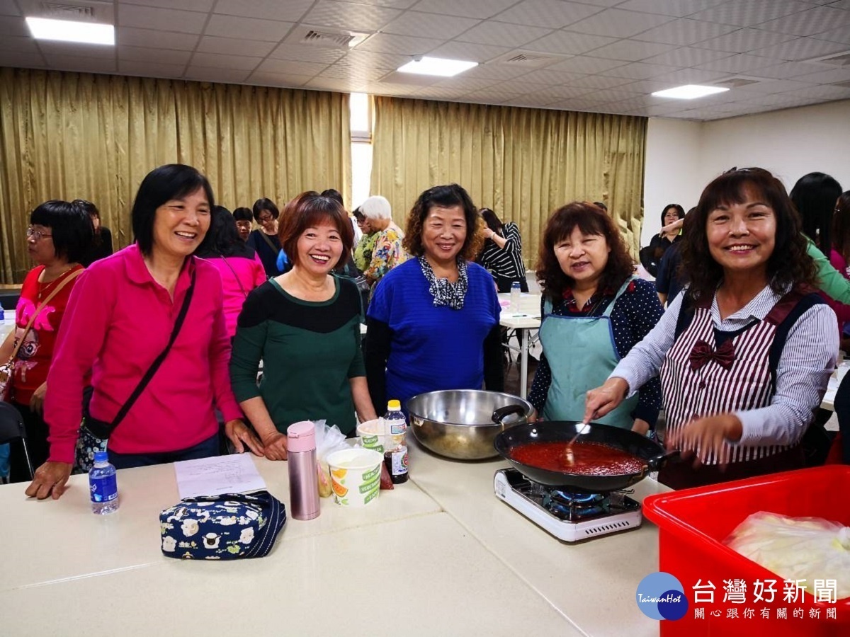 高麗菜價格崩盤 各鄉鎮農會研製泡菜減少農民損失