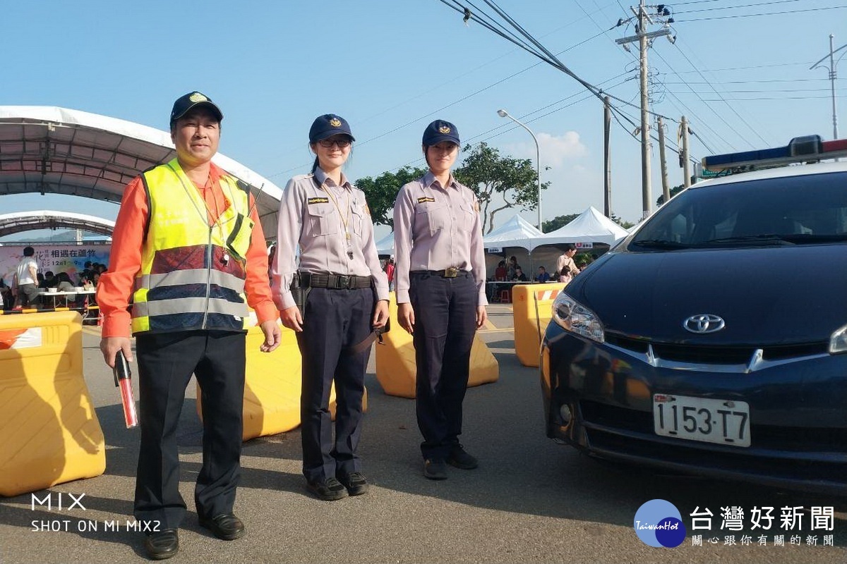 蘆竹警方於「107年第四屆桃園花彩節蘆竹場」中加強巡邏及交通與治安維護。