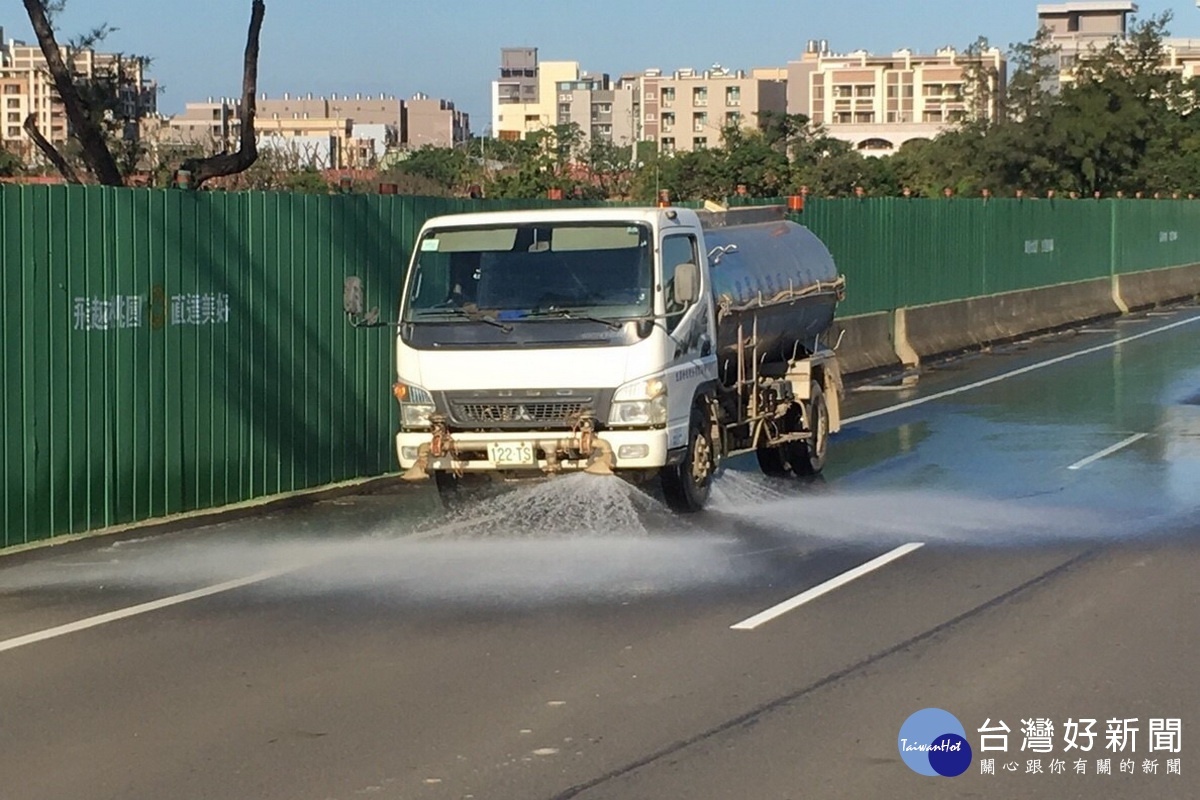 空氣品質監測站出現二級預警，桃園市政府環保局採取項應變措施 。