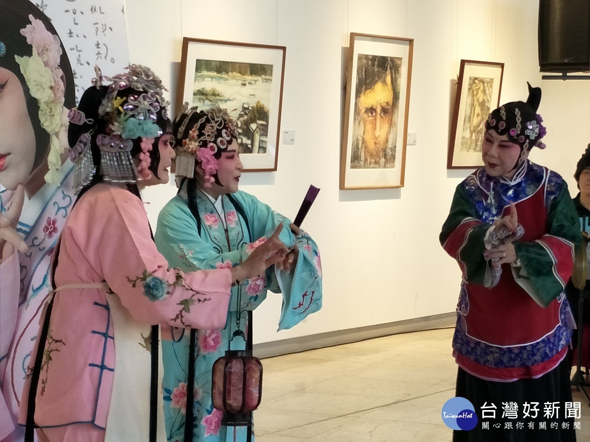 南管經典《陳三五娘》選段《睇燈》分享。圖/記者鄧富珍攝