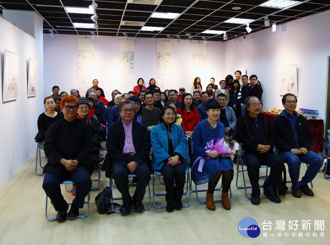 莊秀美表示,山水畫中的亭閣房舍幾乎就是中國文人的精神符號,不止是建築的「築」,更是心靈和靈魂的「居」。