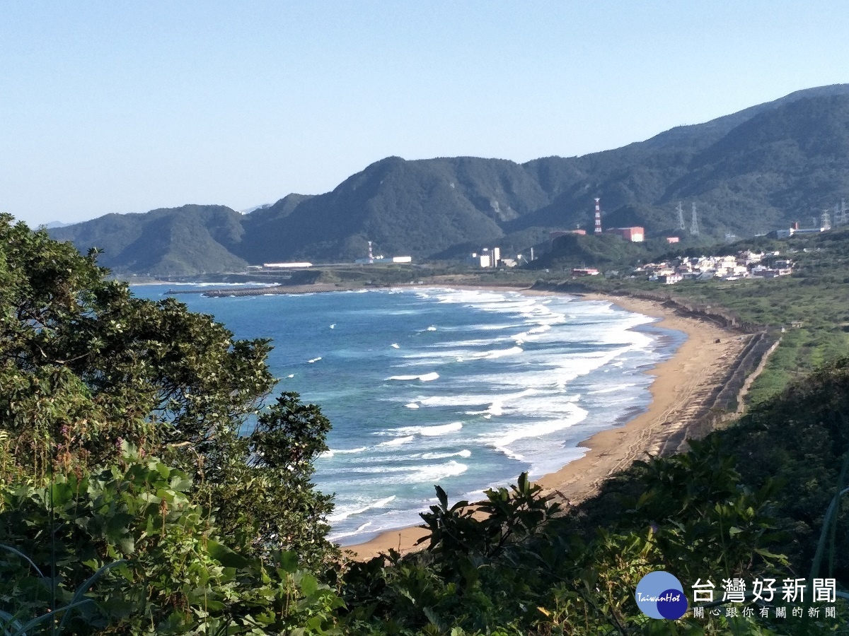 金山萬里沿海天然海灣景觀。圖/記者鄧富珍攝
