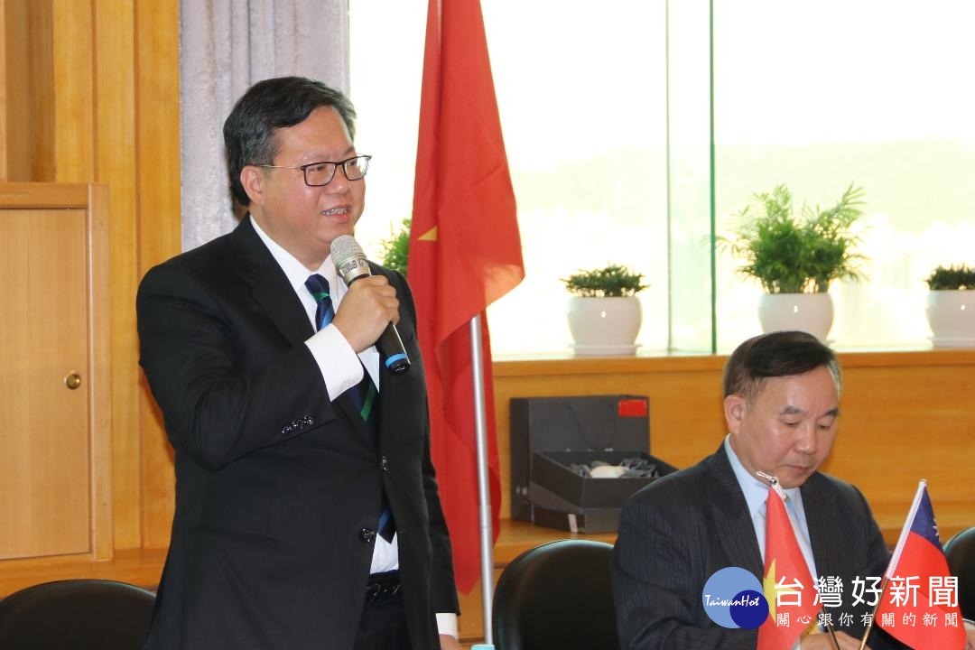 鄭文燦說，桃園去年與越南同塔省簽署農業合作備忘錄，到桃園觀音參訪，對農業觀光轉型相當感興趣。