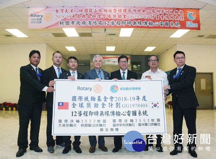 鄭市長表示,未來透過消防同仁學習操作,將資訊即時傳遞至醫院端,相信能夠搶救更多寶貴生命。