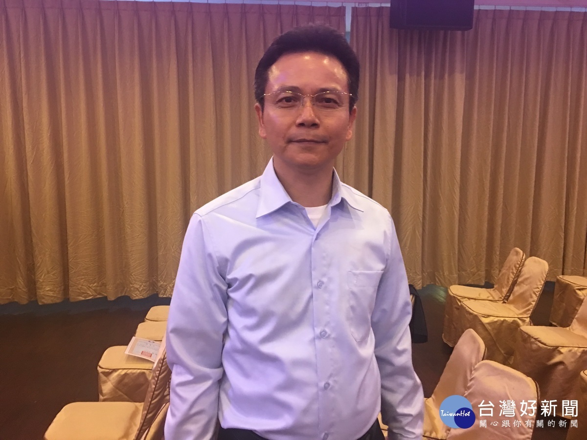 洪榮章功成將轉彰化服務。(記者扶小萍攝)